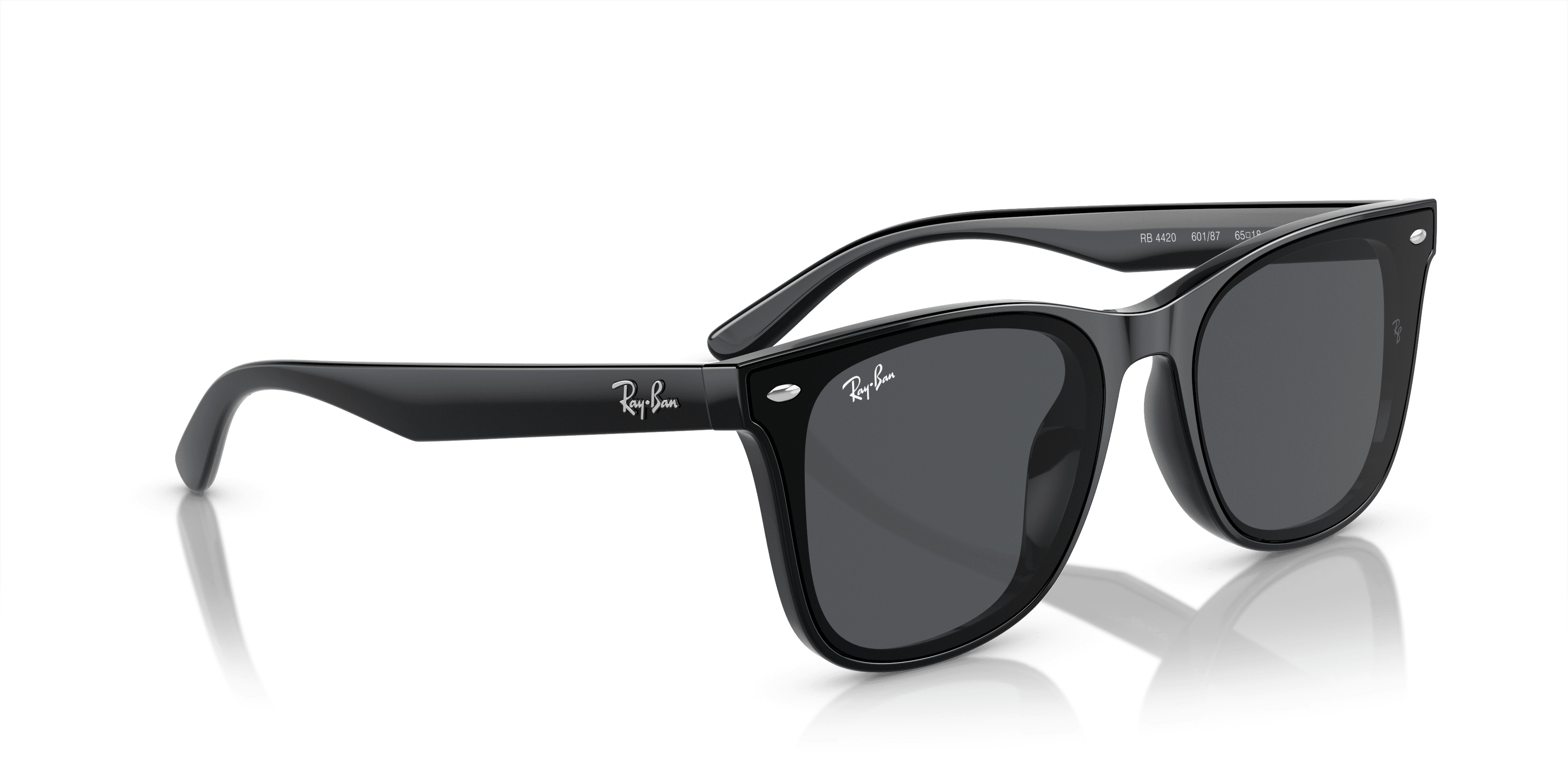 Ray-Ban RB4420 601/87 — açılı